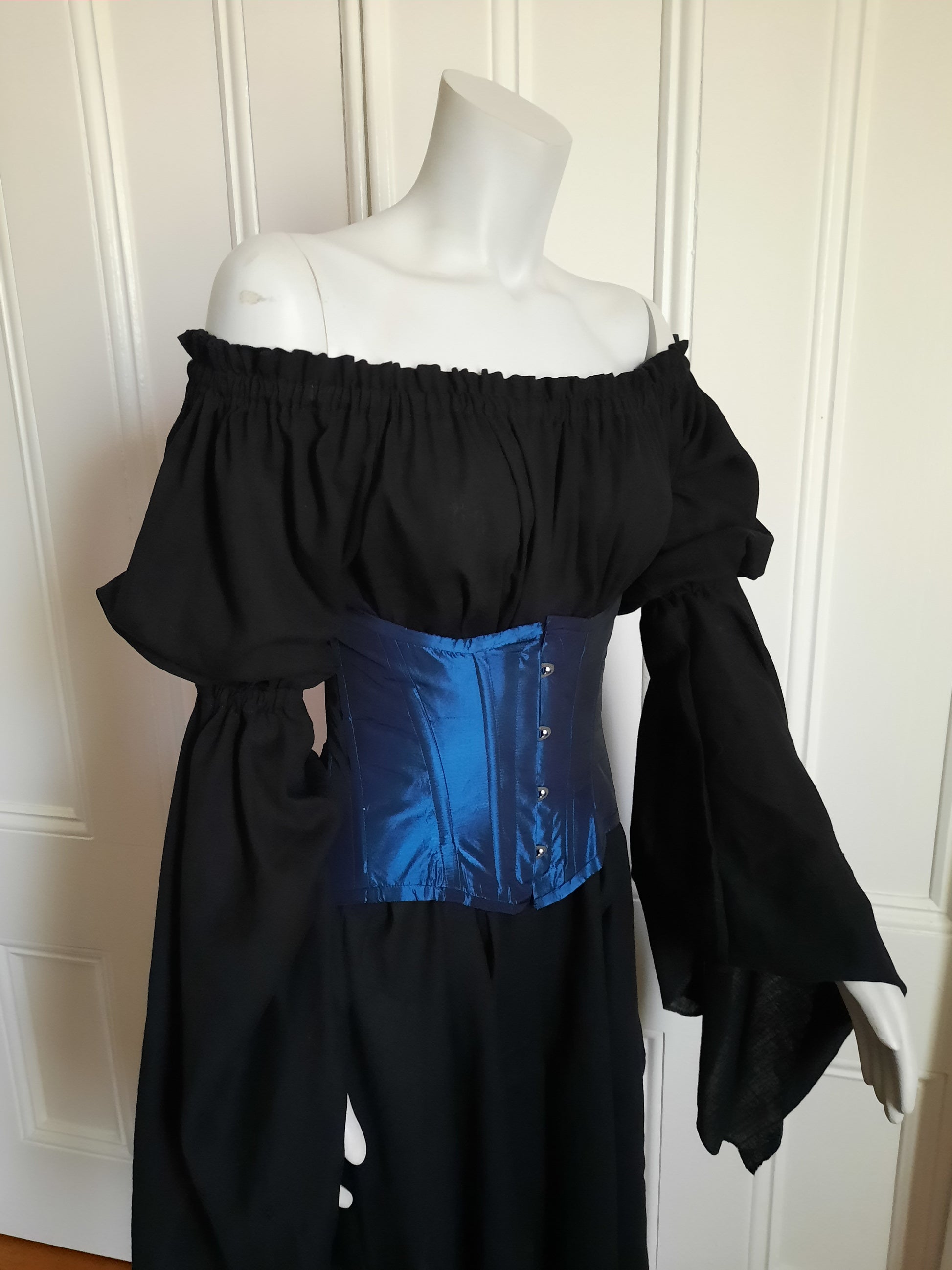 Renaissance Medieval peasant chemise dress for pirate fairy cosplay Eclipse Costumes Renaissance Medieval peasant chemise dress for pirate fairy cosplay Eclipse Costumes